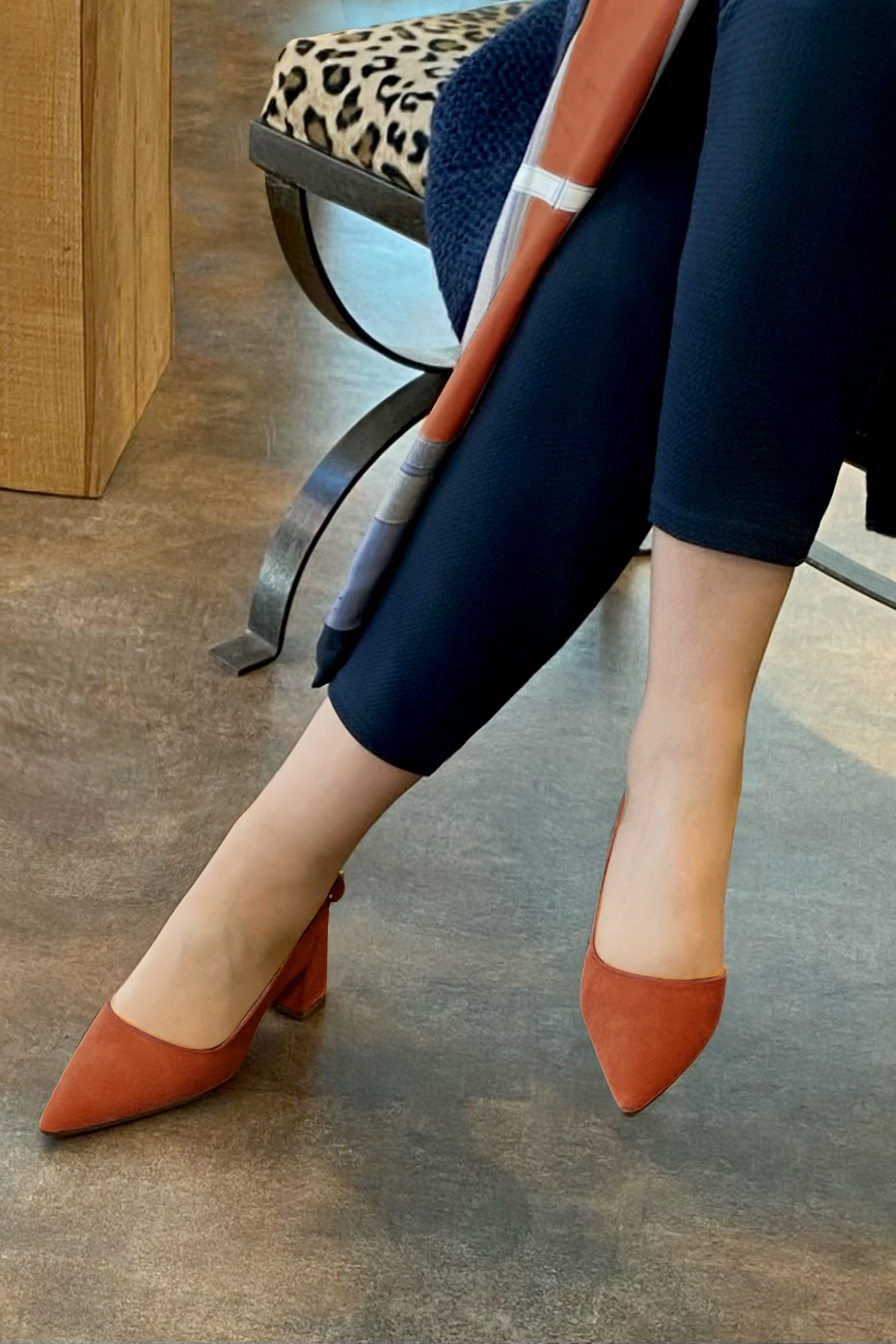 Terracotta orange women's slingback shoes. Pointed toe. Medium flare heels. Worn view - Florence KOOIJMAN